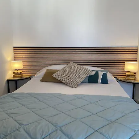 Apartment Renove A 20m De La Plage, Balcon Expose Sud, Garage Prive - - Fr-1-368-377 *